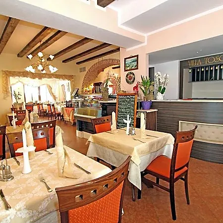 Toscana מלון 3*
